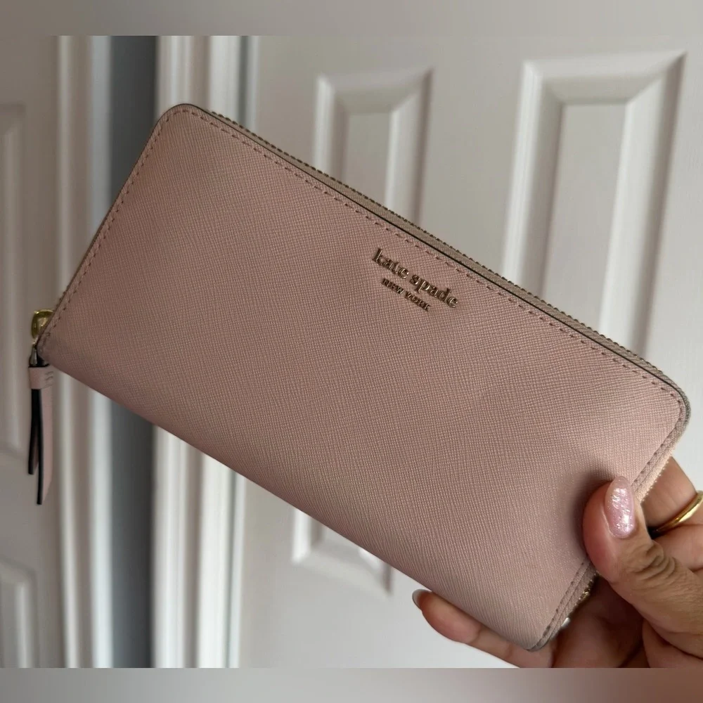 Kate Spade Women’s Soft Pink Wallet